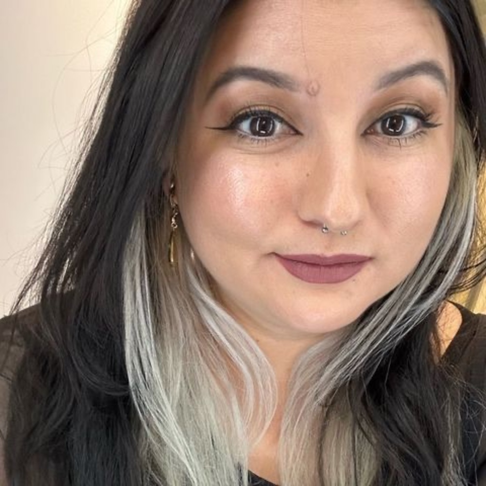 Meet your Posher, Leticia